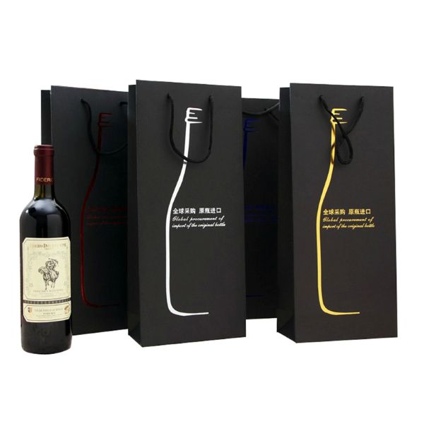 Mẫu 4 túi giấy đựng rượu sang trọng và tinh tế