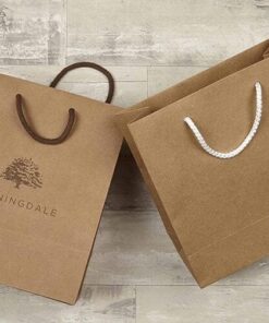 Chất liệu Kraft làm túi tặng khách hàng