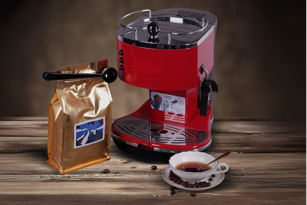 Túi zip bạc sang trọng đựng cà phê hạt, giúp giữ mùi thơm lâu dài