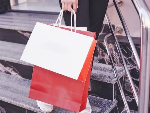 10+ mẫu túi giấy Couche sang trọng, sáng đẹp và sắc nét Giới thiệu về túi Couche và những sản phẩm sử dụng